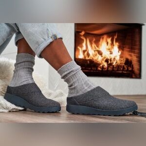 🥿 Dansko Gray Wool Clogs Size 37 Comfort Shoes